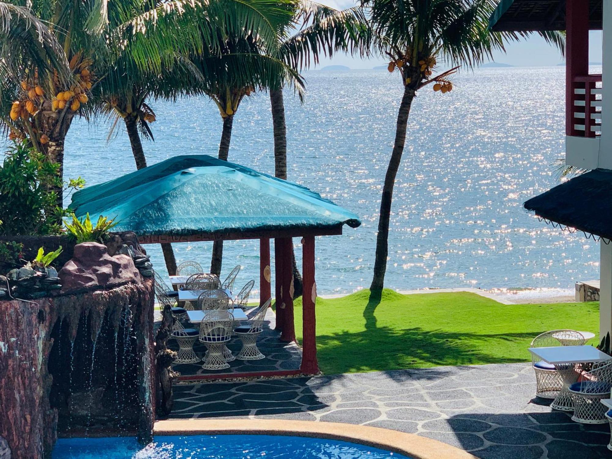פוארטו גאלרה Badladz Beach And Dive Resort חדר תמונה